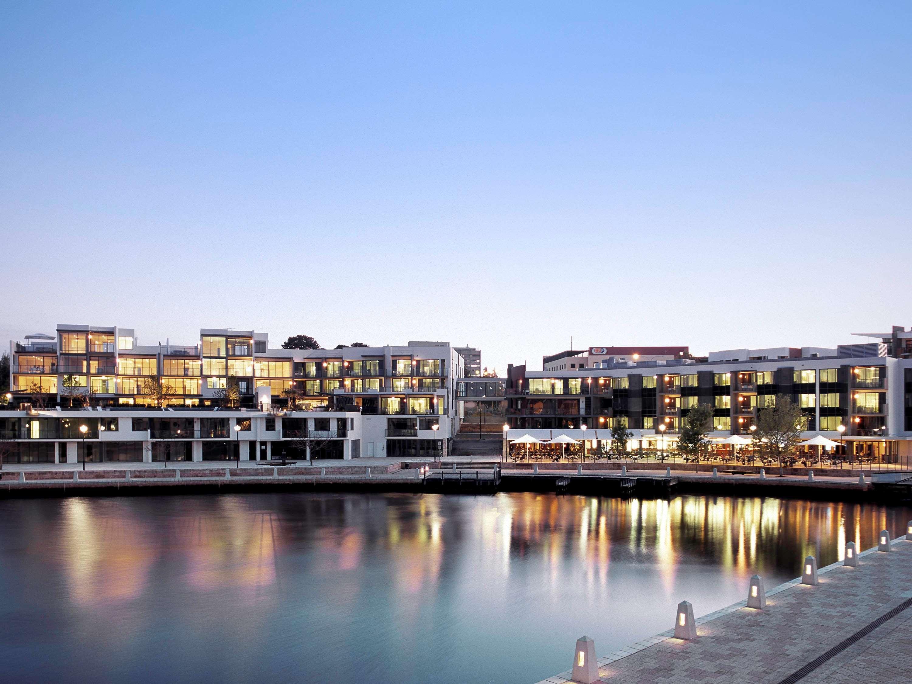 East Perth Suites Hotel Extérieur photo