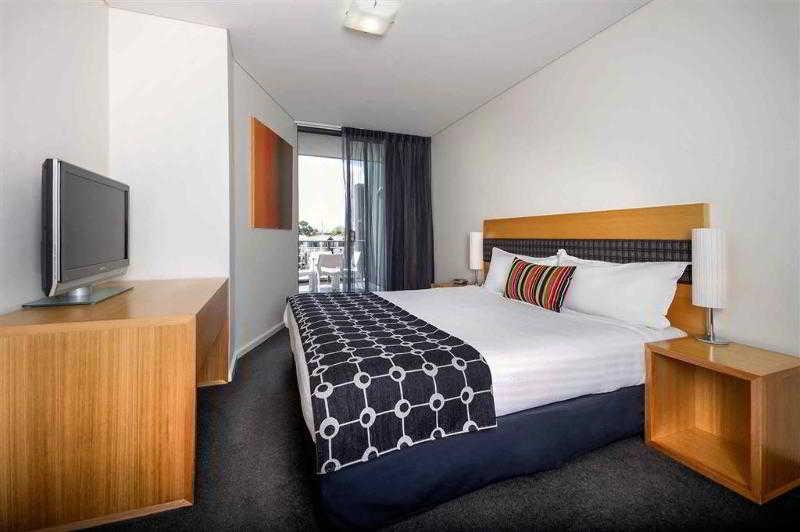 East Perth Suites Hotel Extérieur photo