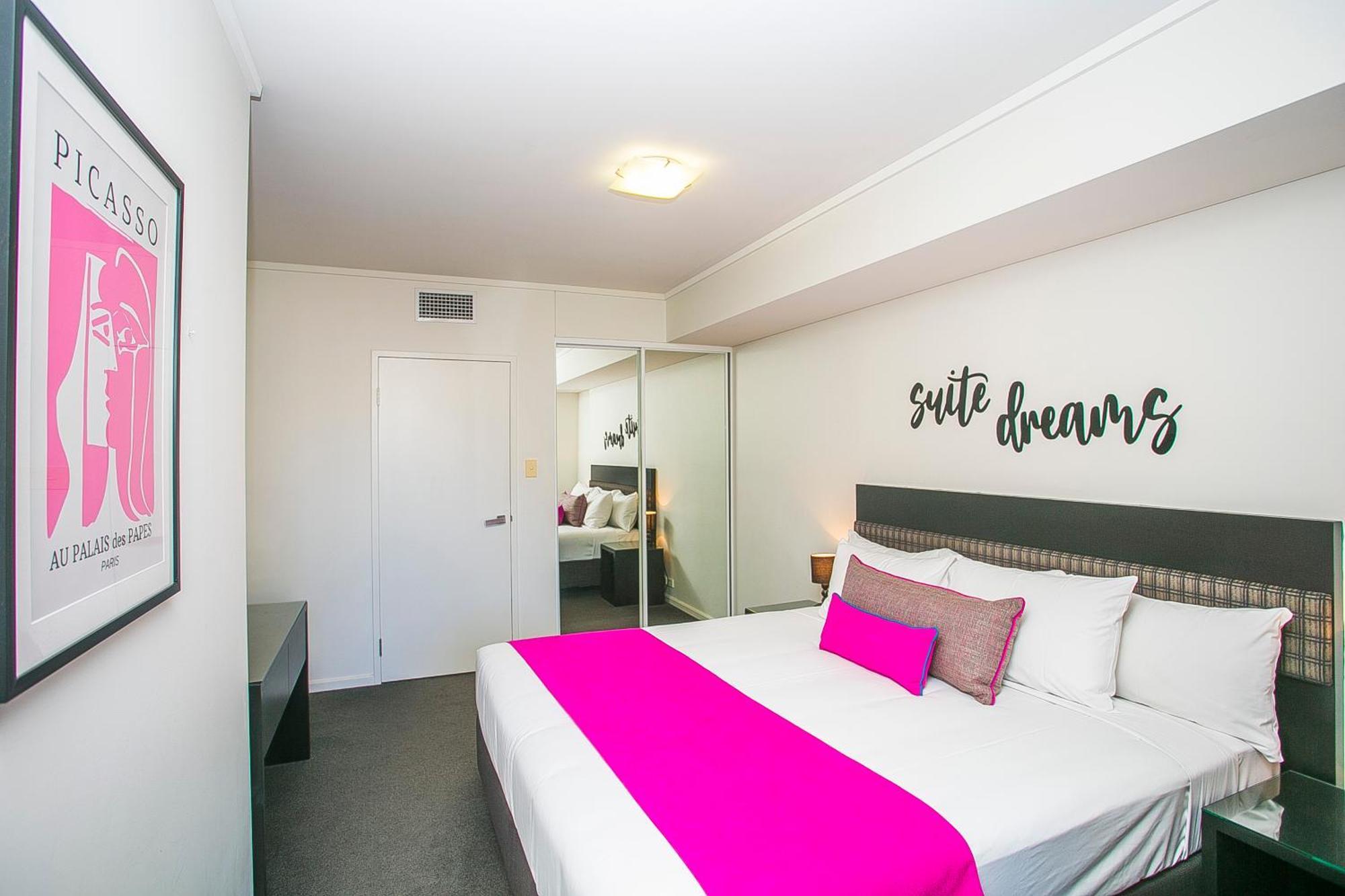 East Perth Suites Hotel Extérieur photo
